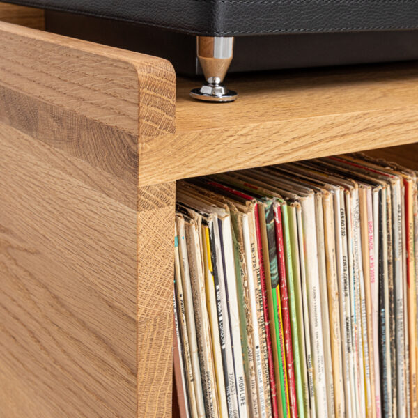 Meble — Szafka Audio Drewno Naturalne — Detal 2