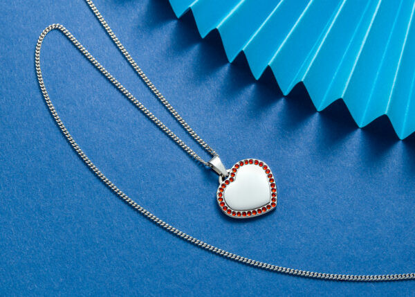 wisiorek prosta aranżacja