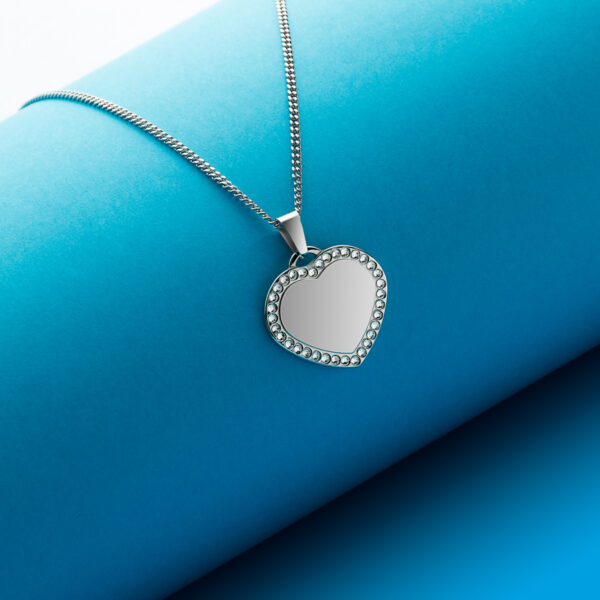 wisiorek prosta aranżacja